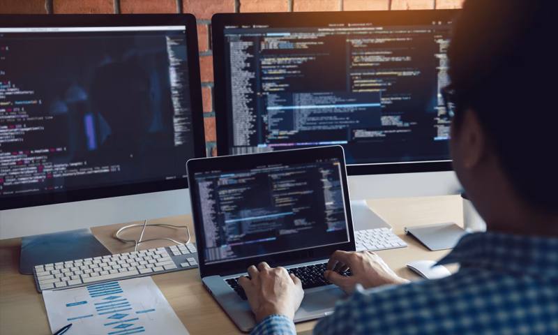 数据科学选型：R与Python如何赋能泾县网站建设？